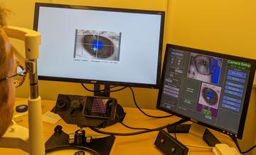 Calibrating eye tracker